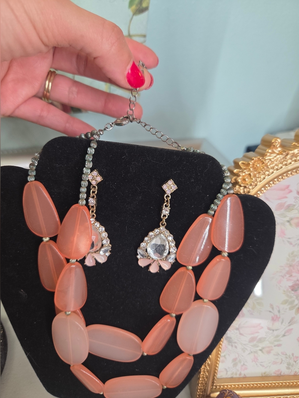 Women’s Pink Coral Statement Bead Necklace and Earring Jewelry Set - Picture 4 of 5